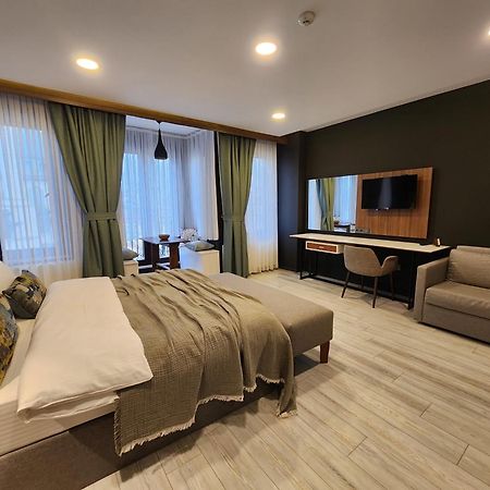 Taksim Landhouse Hotel Истанбул Екстериор снимка