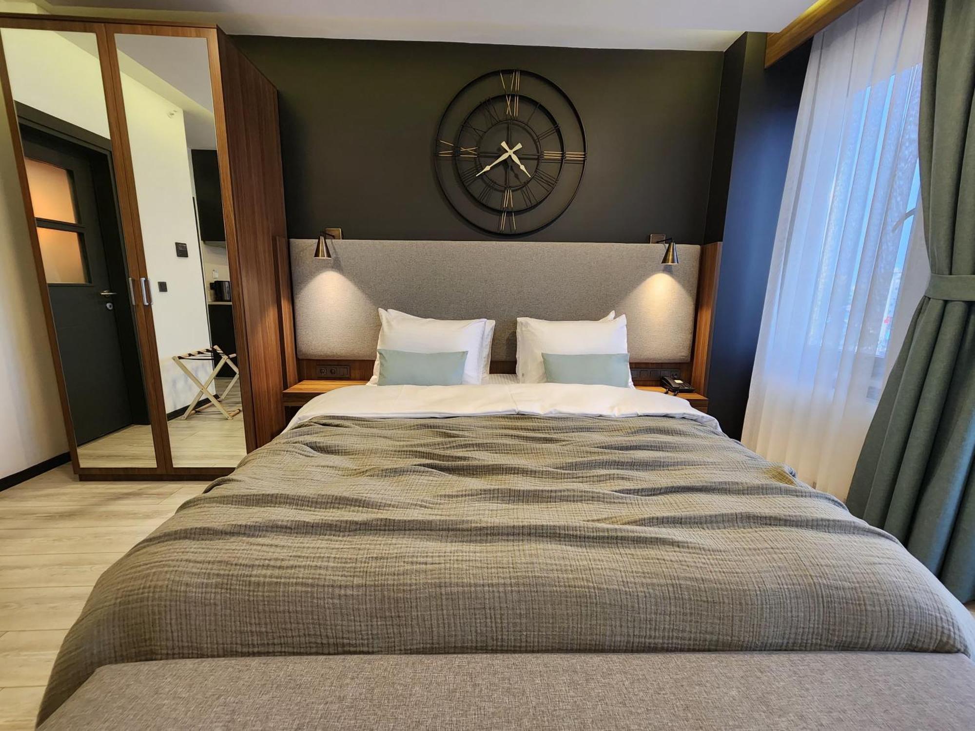 Taksim Landhouse Hotel Истанбул Екстериор снимка