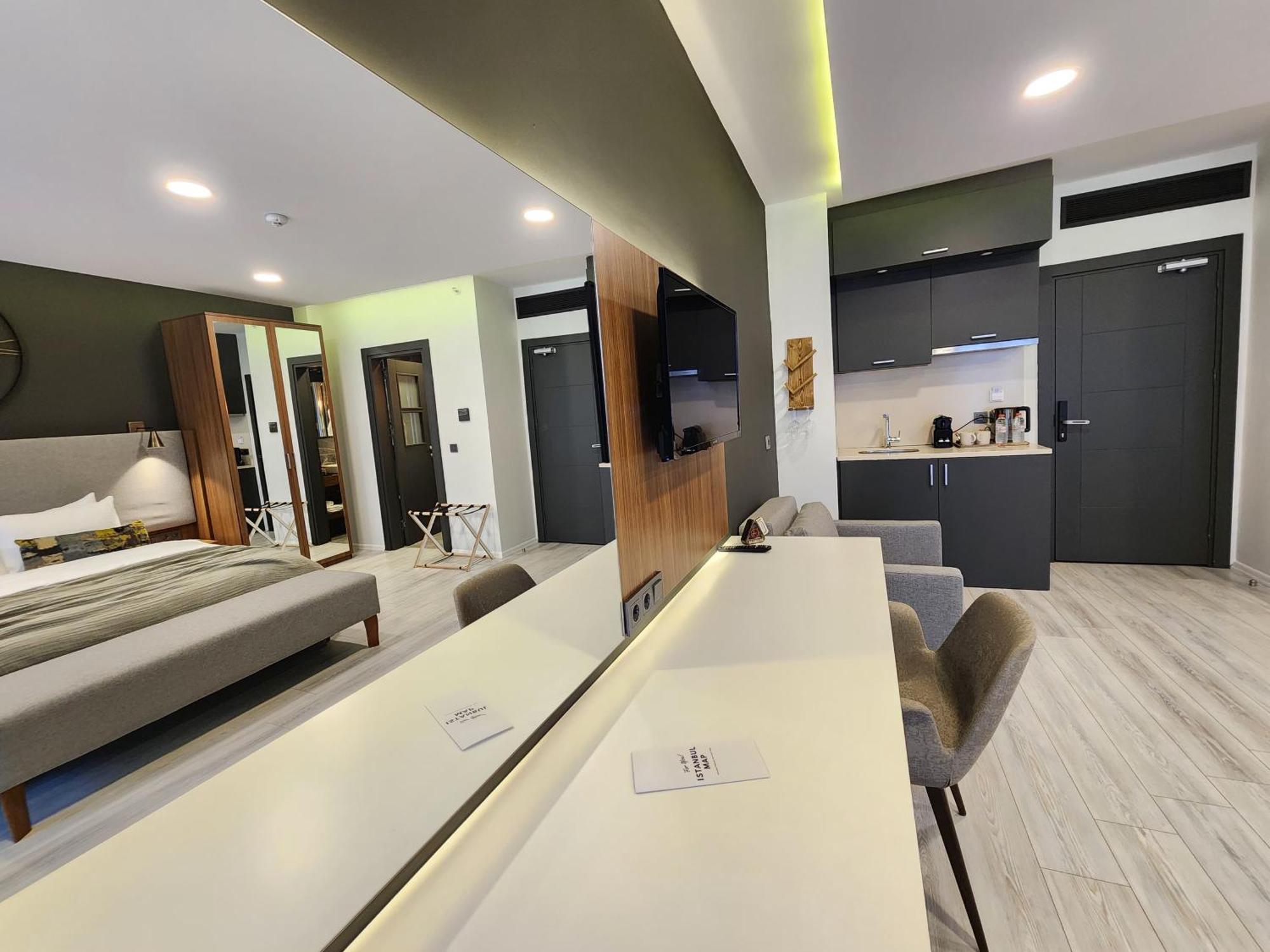 Taksim Landhouse Hotel Истанбул Екстериор снимка