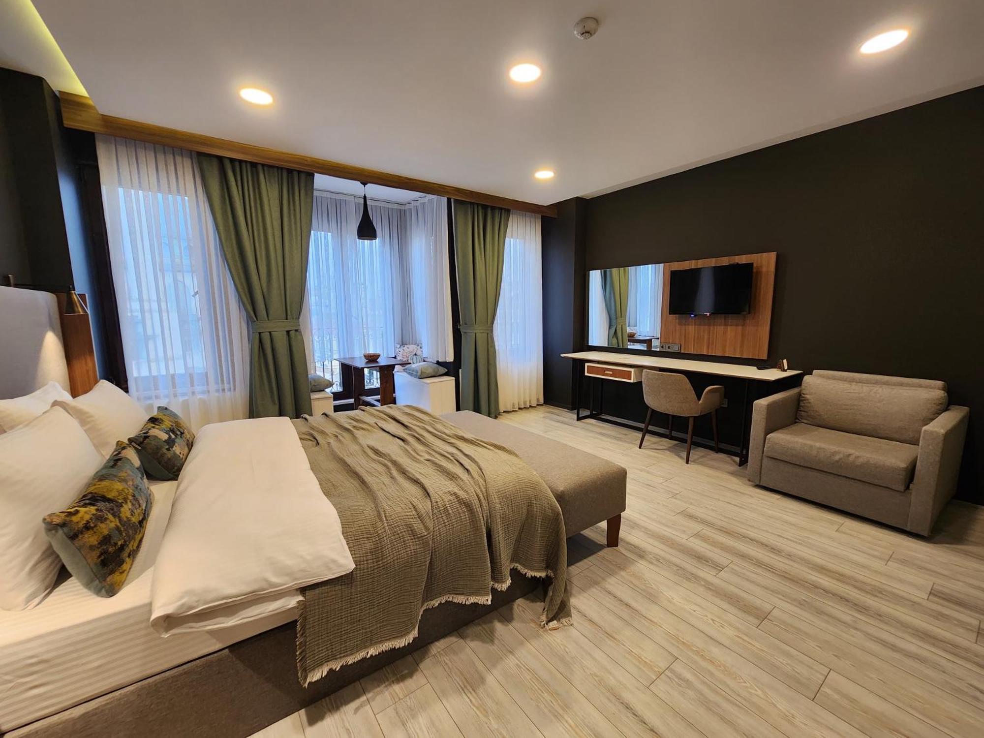 Taksim Landhouse Hotel Истанбул Екстериор снимка
