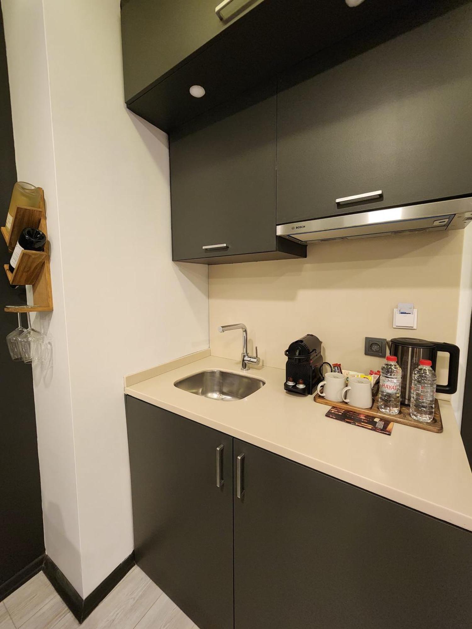 Taksim Landhouse Hotel Истанбул Екстериор снимка