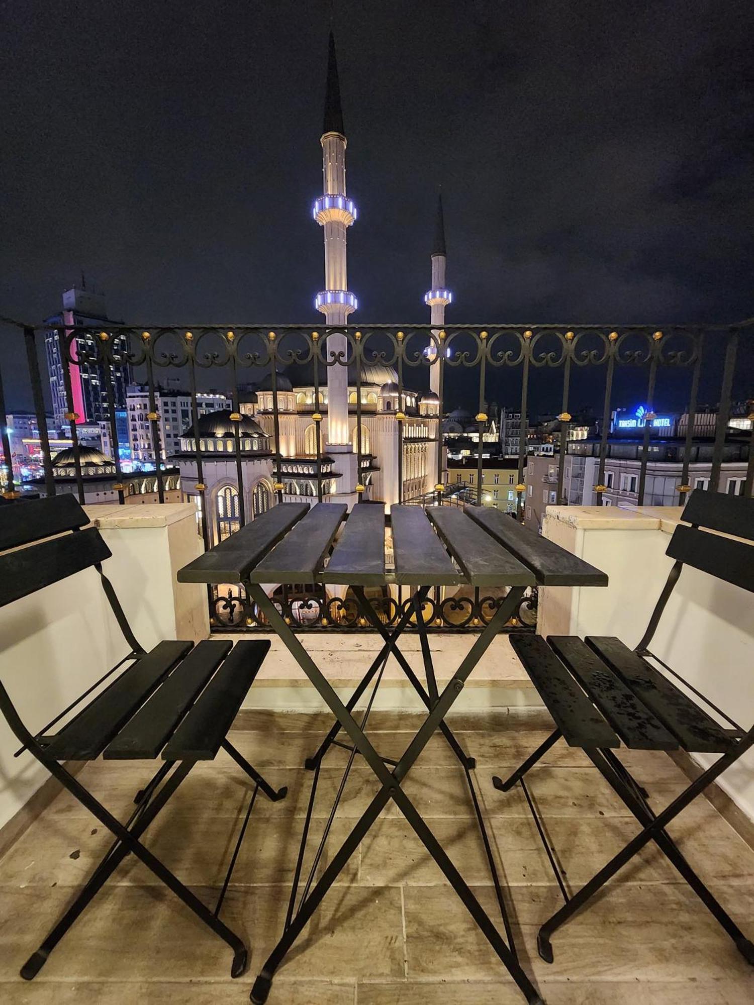 Taksim Landhouse Hotel Истанбул Екстериор снимка