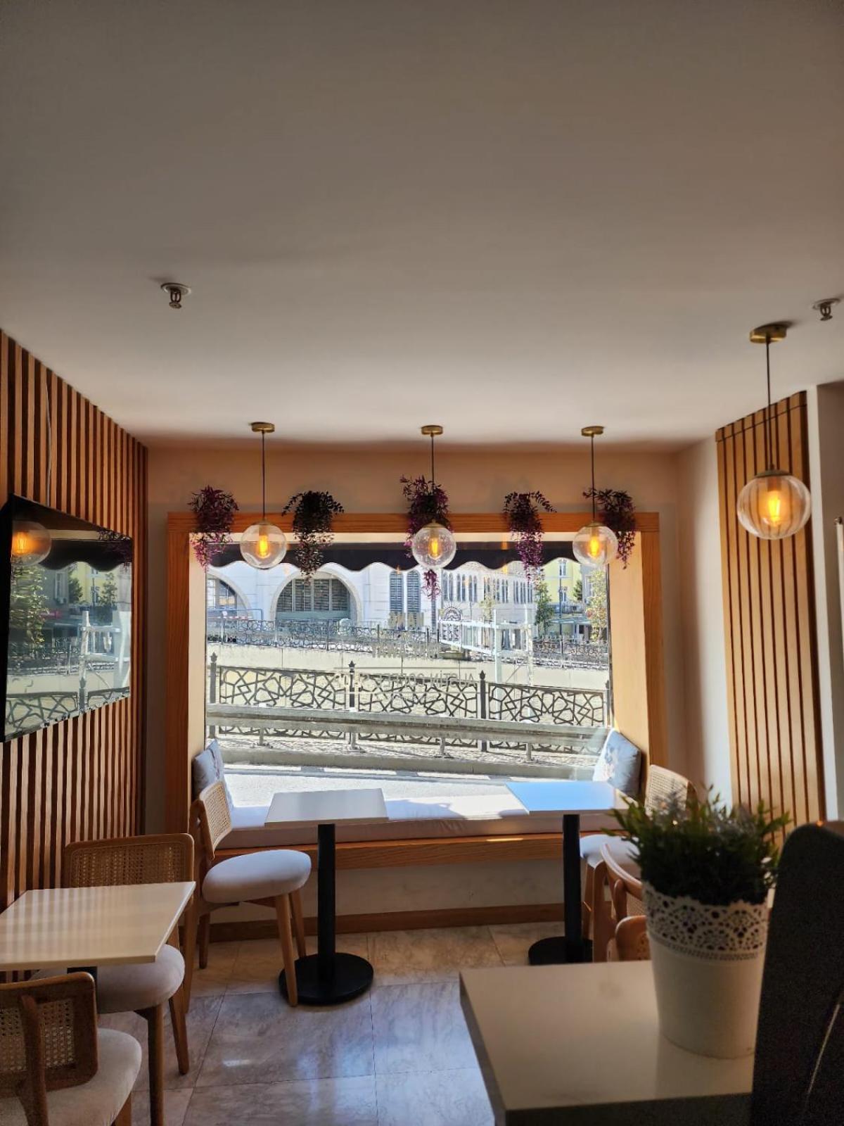 Taksim Landhouse Hotel Истанбул Екстериор снимка