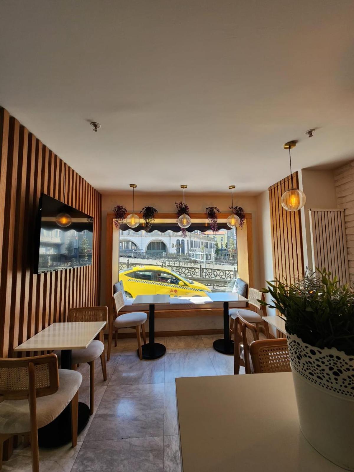 Taksim Landhouse Hotel Истанбул Екстериор снимка